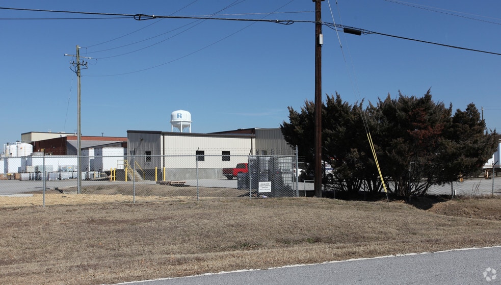 1700 Old Covington Hwy, Conyers, GA for sale - Building Photo - Image 2 of 2