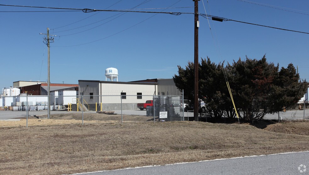 1700 Old Covington Hwy, Conyers, GA à vendre - Photo du bâtiment - Image 2 de 2