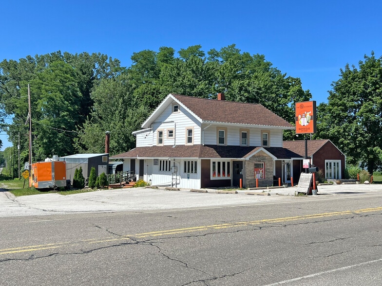 6990 W Lake Rd, Fairview, PA à vendre - Photo du bâtiment - Image 3 de 51