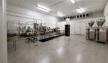 2930-2960 NW 72nd Ave, Miami, FL for lease Interior Photo- Image 2 of 3
