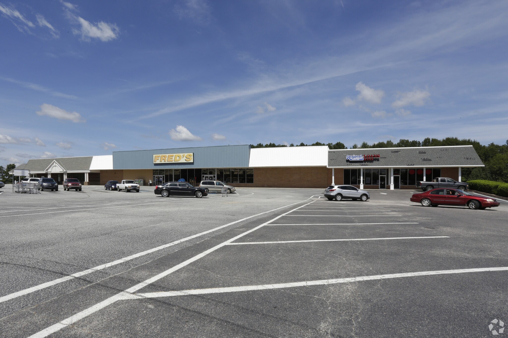 225-229 Apple Square Plz, Edgefield, SC for lease Primary Photo- Image 1 of 3