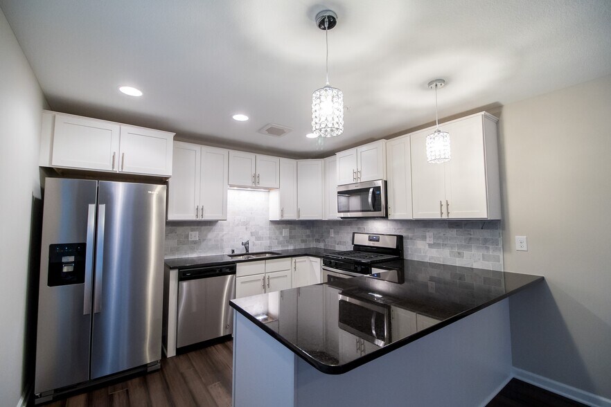 3512 DuPont Ave S, Minneapolis, MN à vendre - Photo intérieure - Image 3 de 6