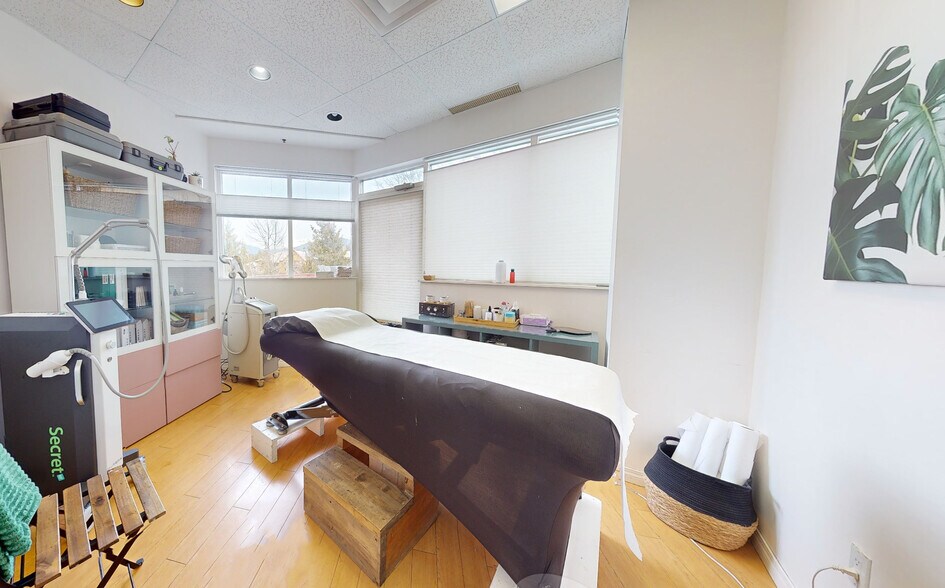 4368 Main St, Whistler, BC à louer - Photo intérieure - Image 3 de 9