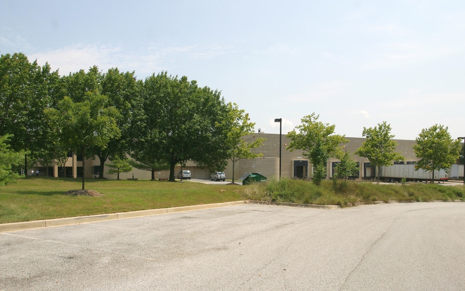 8611 Larkin Rd, Savage, MD à vendre - Photo du bâtiment - Image 2 de 4