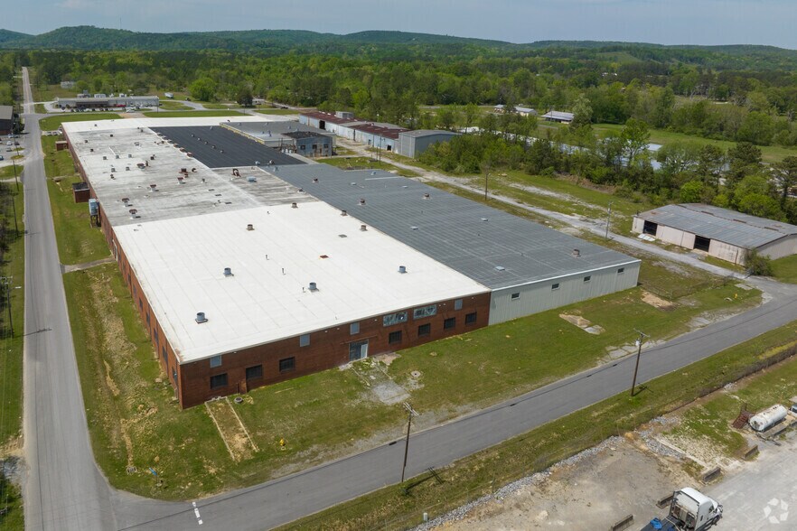 3810 Pleasant Valley Rd, Attalla, AL à louer - Photo du bâtiment - Image 2 de 4