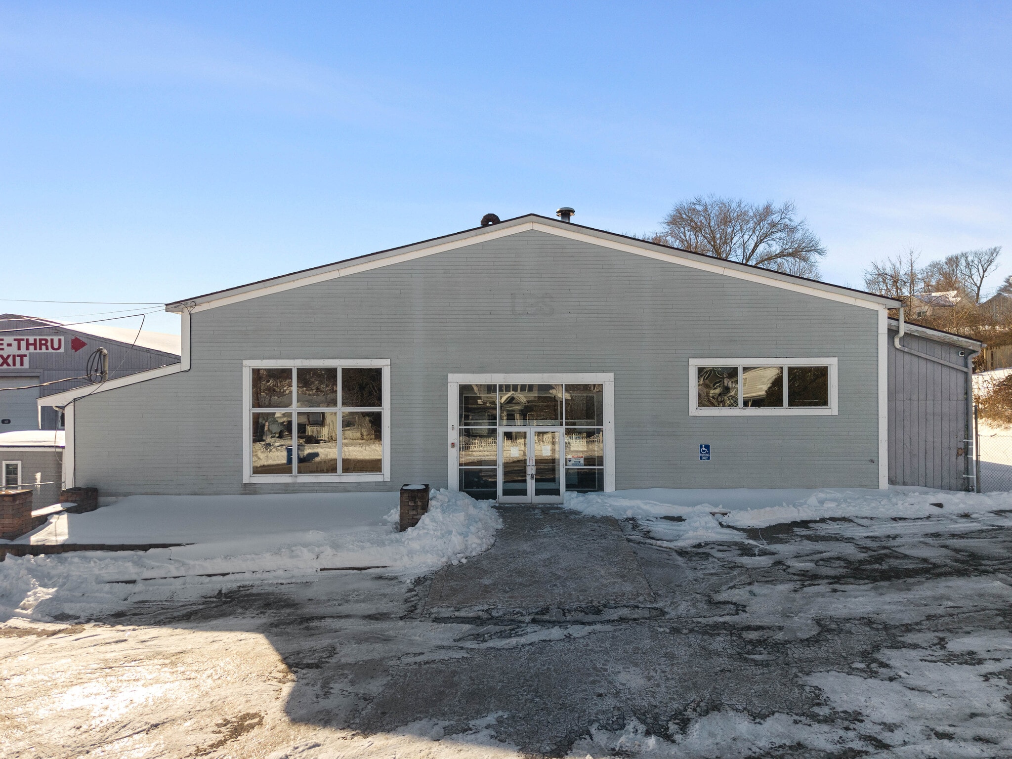 45 Richards Grove Rd, Quaker Hill, CT for sale Primary Photo- Image 1 of 103