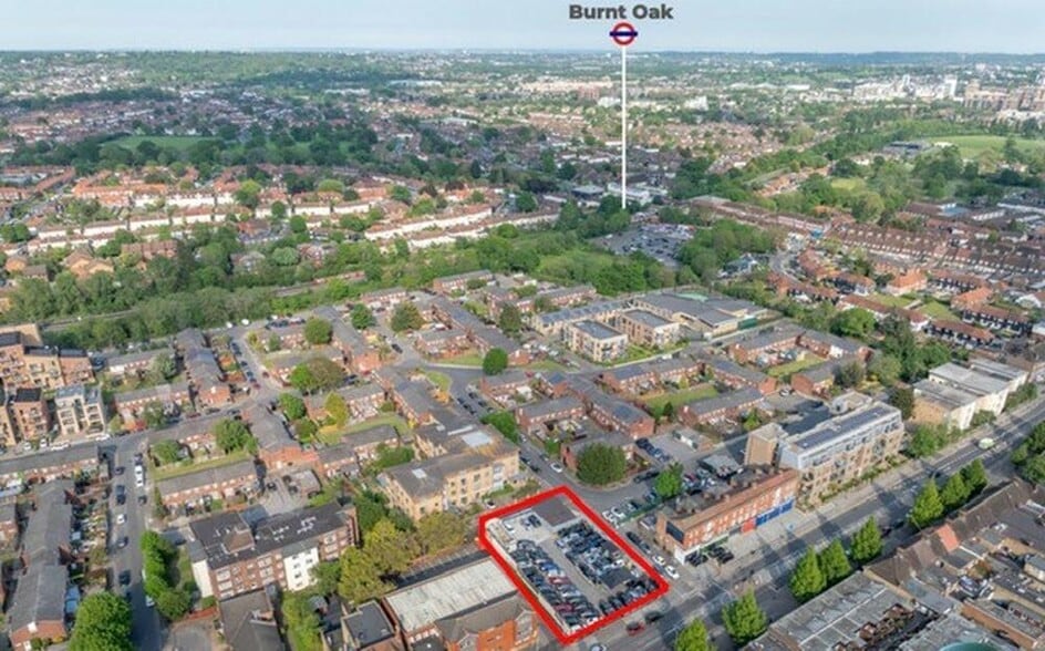 Burnt Oak Broa, Edgware for sale - Building Photo - Image 2 of 3