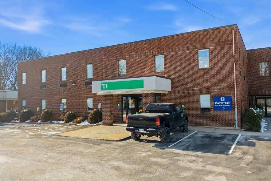 175 Great Rd, Bedford, MA à louer - Photo du bâtiment - Image 3 de 15
