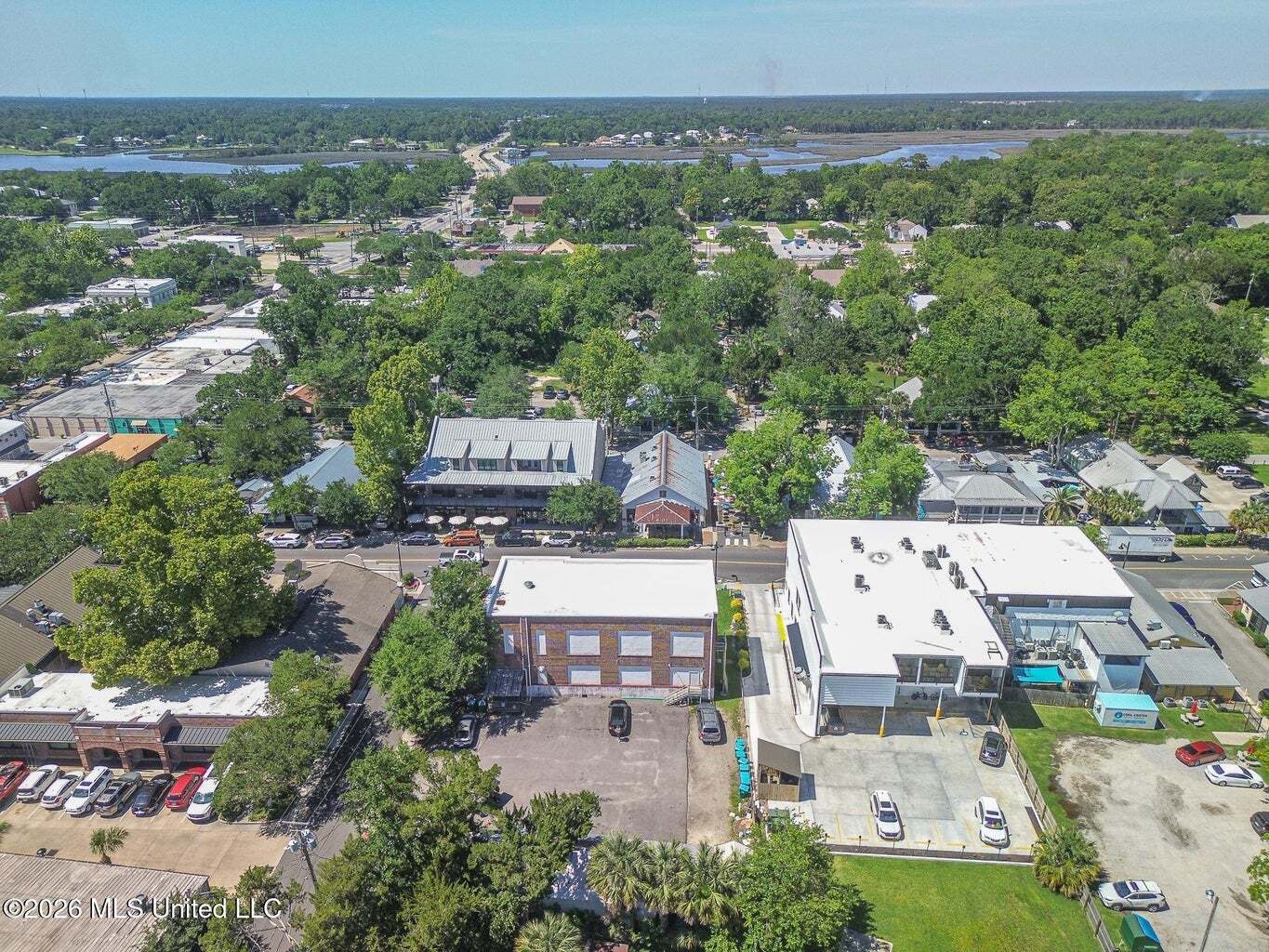 1102 Government St, Ocean Springs, MS à vendre Photo du bâtiment- Image 1 de 17