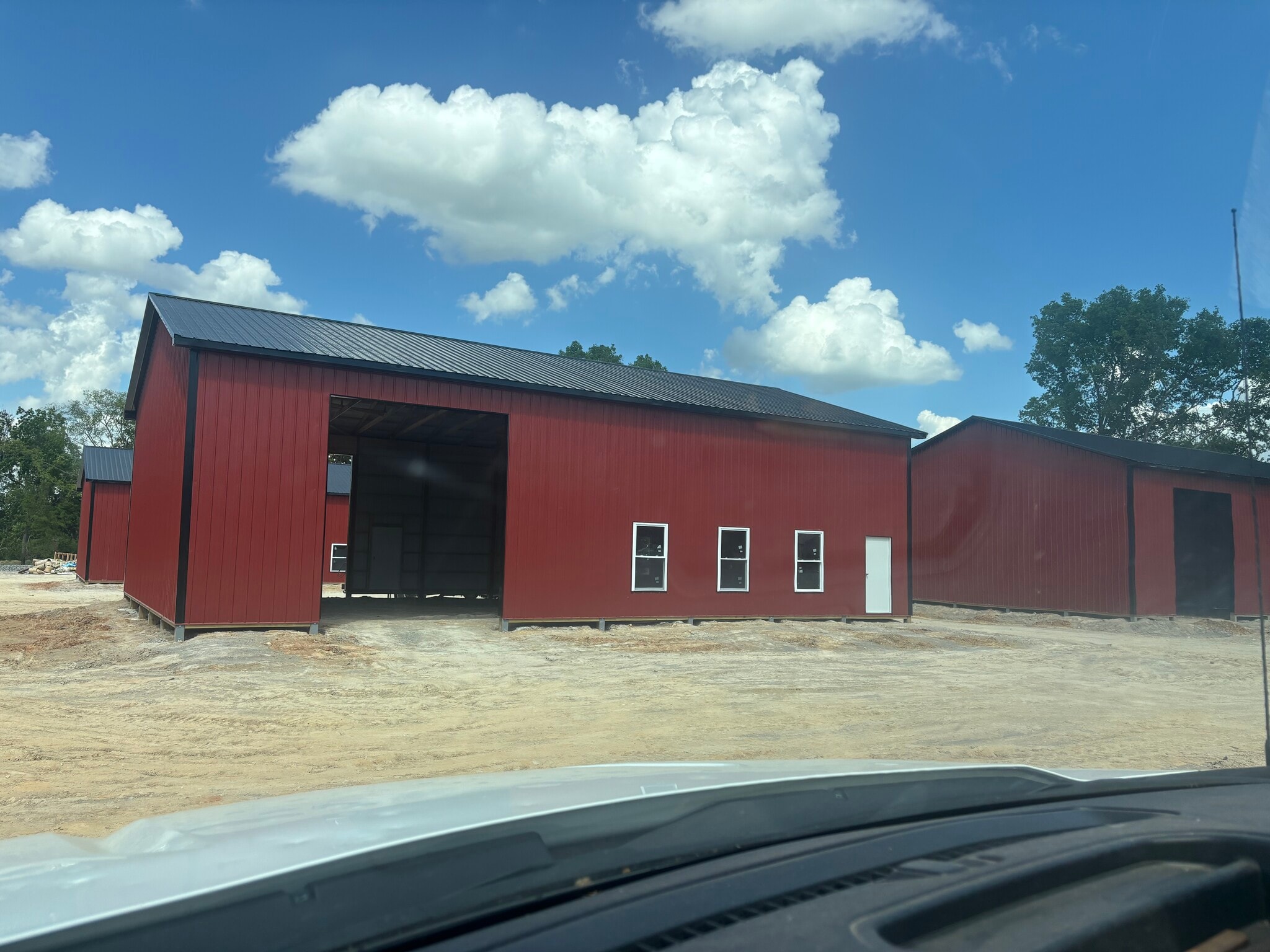 E 17th Street St, Springfield, TN for lease Building Photo- Image 1 of 7