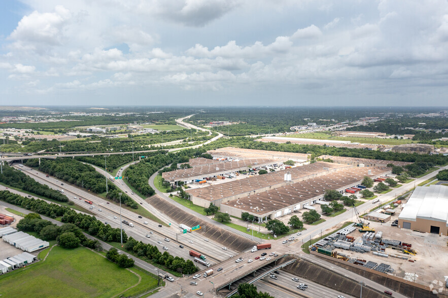 8921-8933 Market St, Houston, TX for lease - Aerial - Image 3 of 5