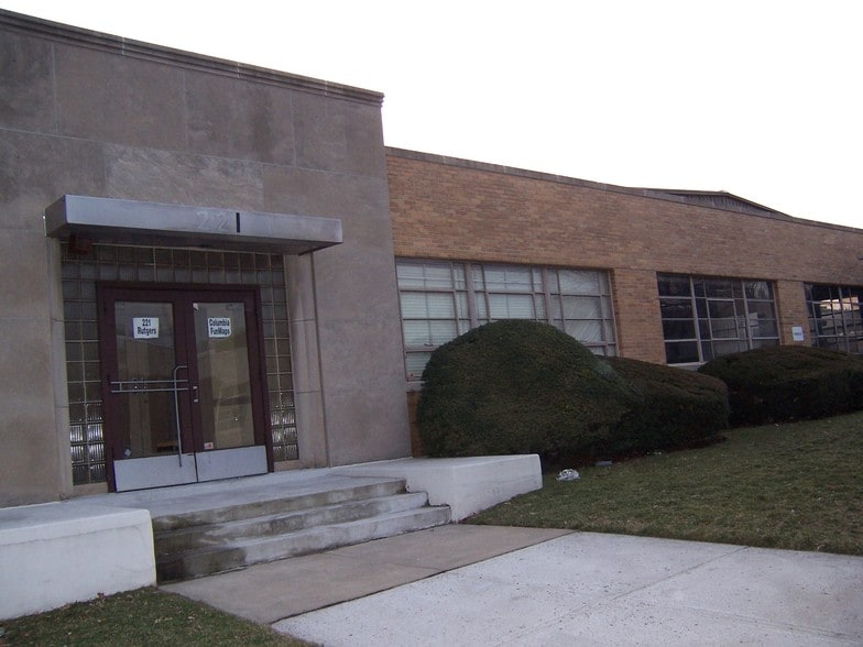 215 Rutgers St, Maplewood, NJ for lease - Primary Photo - Image 1 of 1