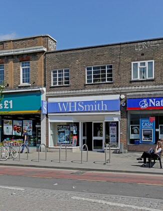 Plus de détails pour 112 High St, New Malden - Bureau à louer