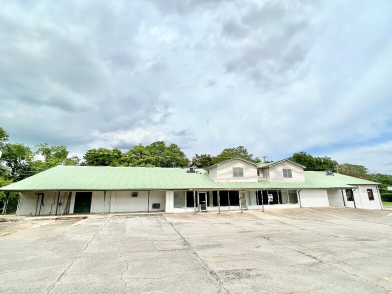 200 W Choctaw, Tahlequah, OK for sale - Building Photo - Image 1 of 1