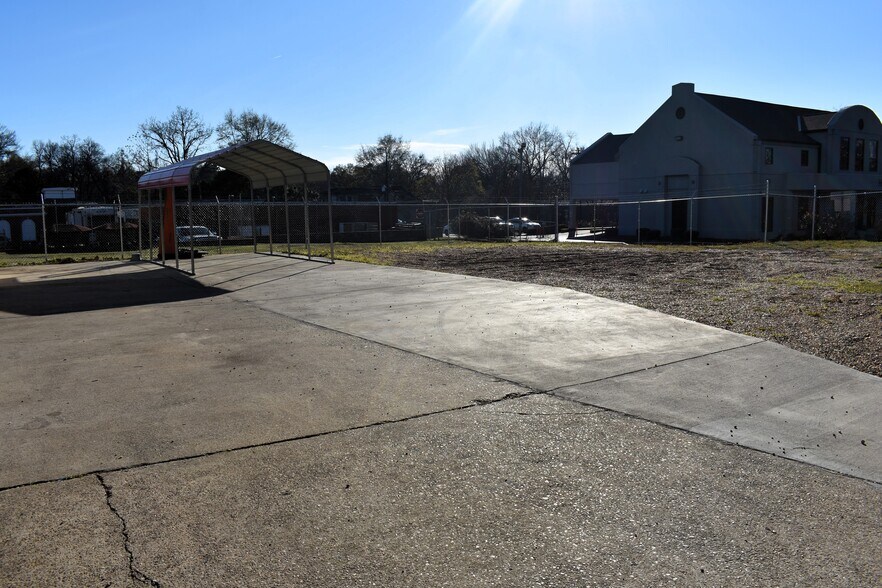 748 S Decatur St, Montgomery, AL à vendre - Photo du bâtiment - Image 2 de 14