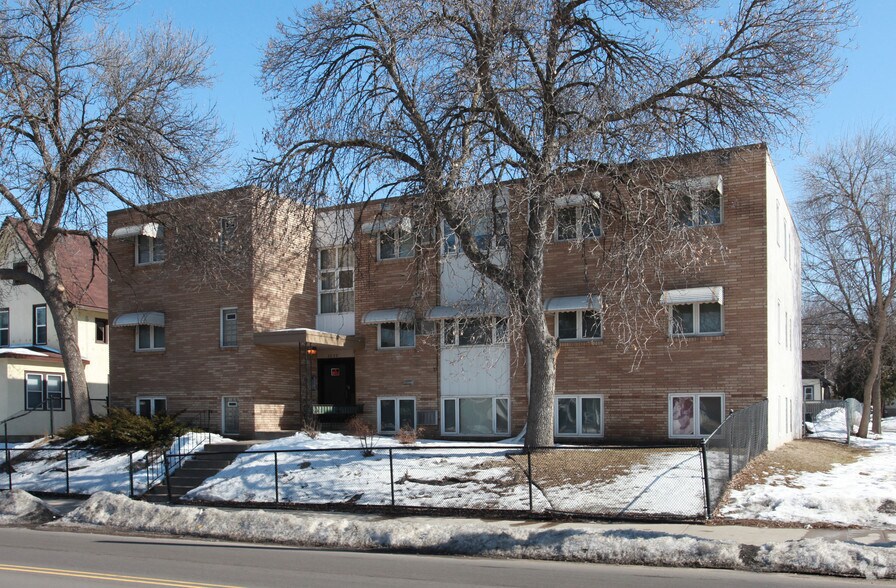 3230 Penn Ave N, Minneapolis, MN à vendre - Photo principale - Image 1 de 2