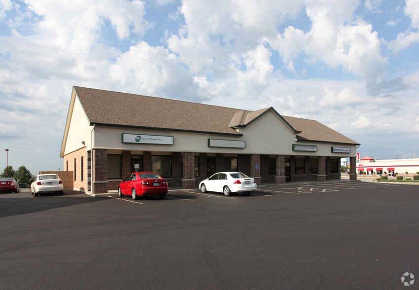 8413-8425 Clint Dr, Belton, MO for sale - Building Photo - Image 2 of 9