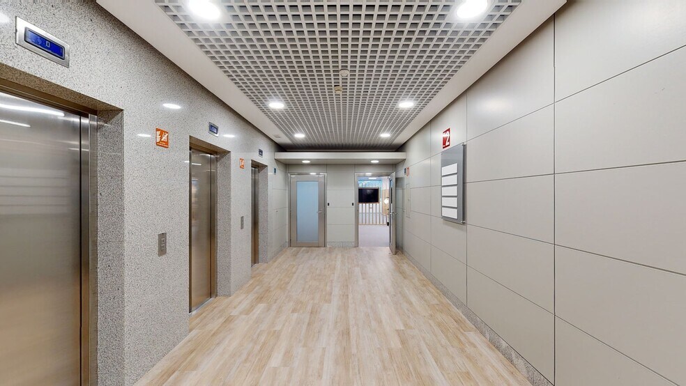 Calle Federico Mompou, 5, Madrid, Madrid à louer - Numérisation 3D de Matterport - Image 3 de 12