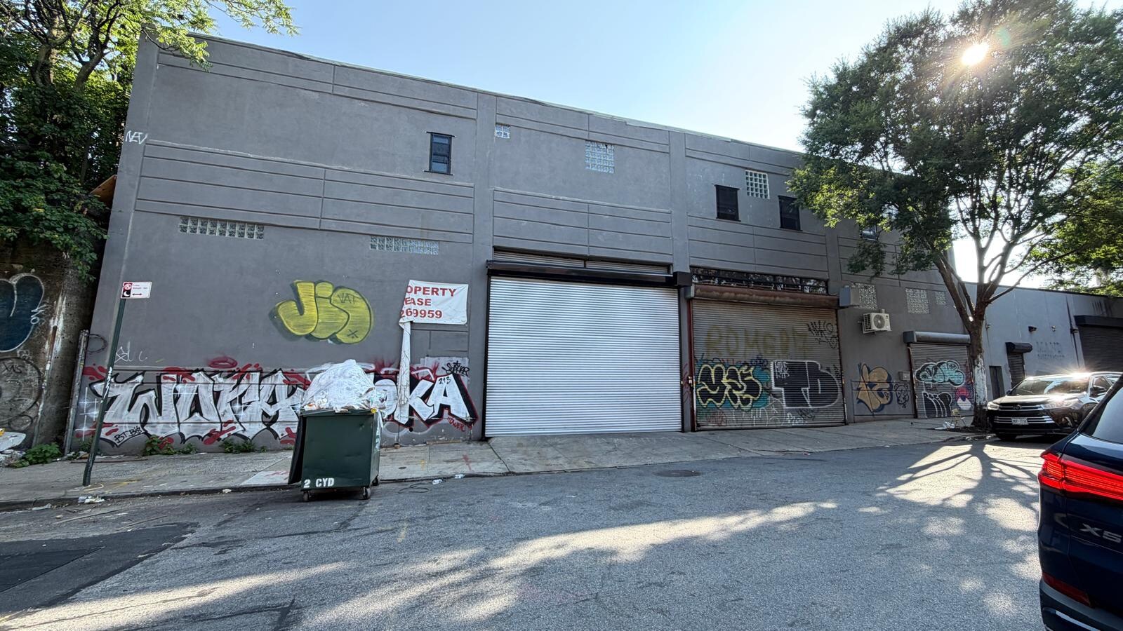 815 E 135th St, Bronx, NY à vendre Photo du bâtiment- Image 1 de 8