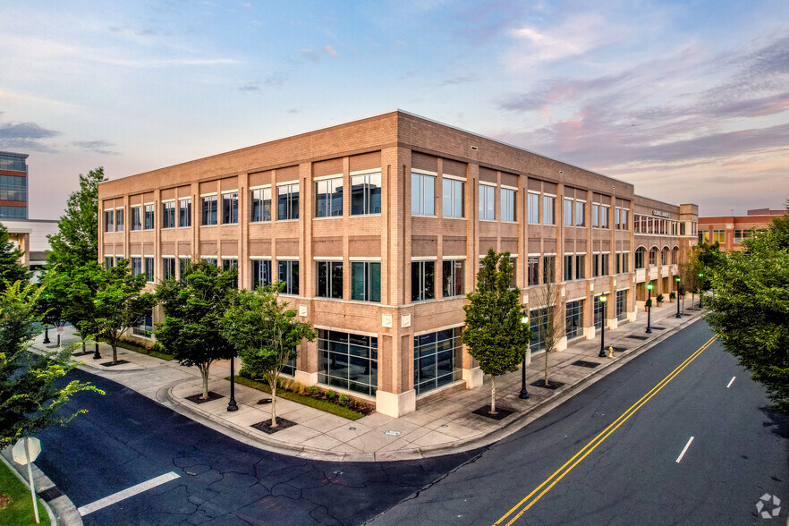 3440 Toringdon Way, Charlotte, NC for lease - Building Photo - Image 2 of 6