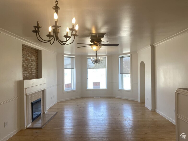 235 W Main St, Vernal, UT à vendre - Photo du bâtiment - Image 3 de 48