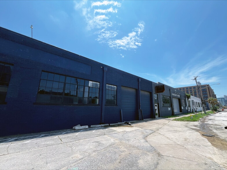 3030 Canton St, Dallas, TX for sale - Building Photo - Image 2 of 11