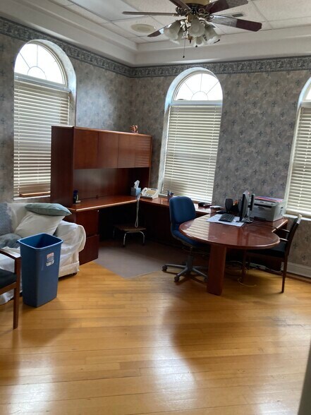 2013 Highland Ave, Knoxville, TN à louer - Photo intérieure - Image 3 de 10