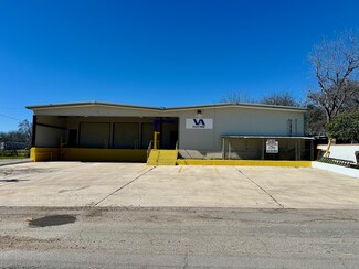 Plus de détails pour 210 Gravel St, Seguin, TX - Industriel à vendre