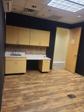 9865 S Priest Dr, Tempe, AZ à louer Photo intérieure- Image 1 de 5