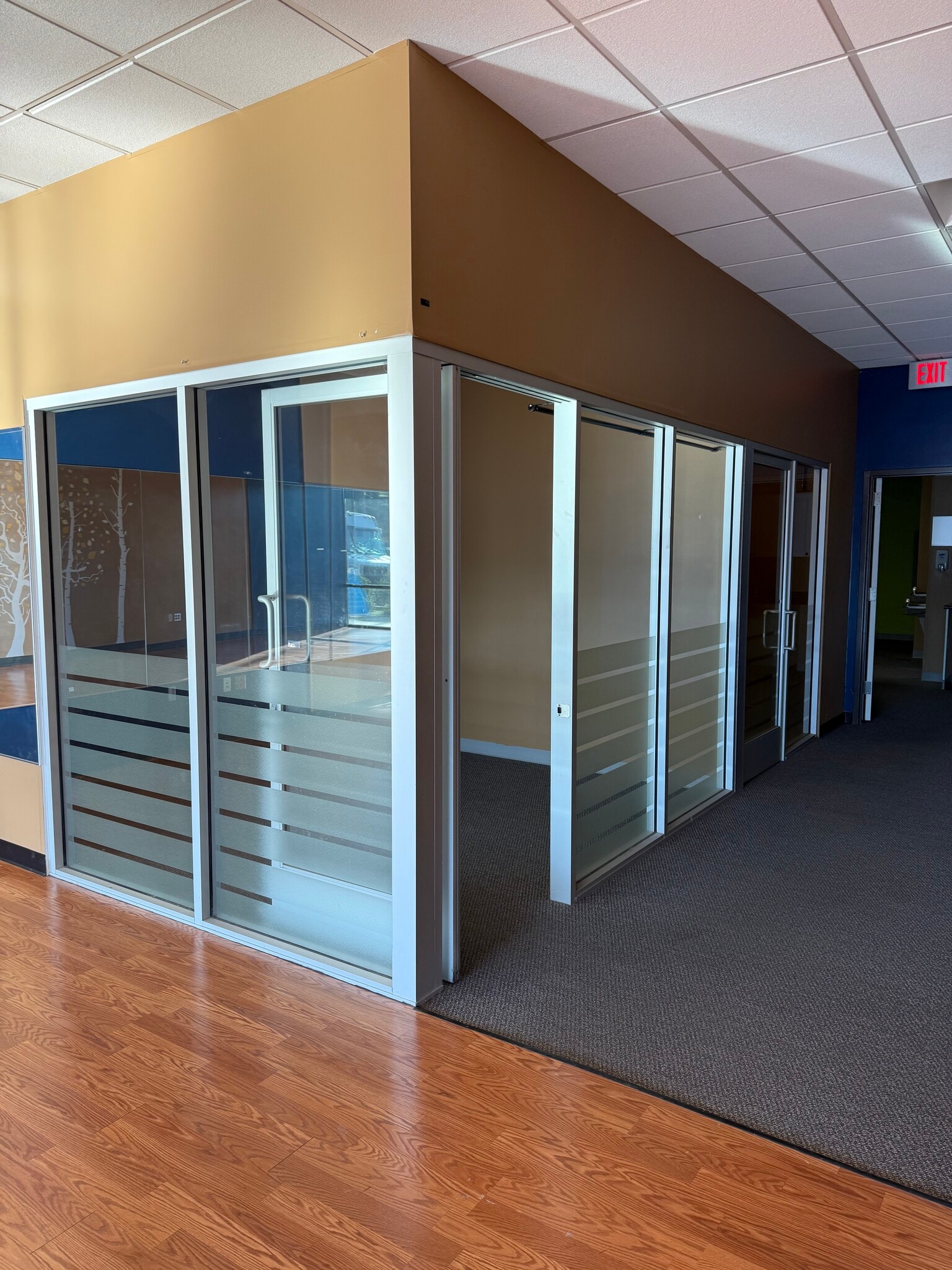 1498 E Main St, Cottage Grove, OR for lease Interior Photo- Image 1 of 7