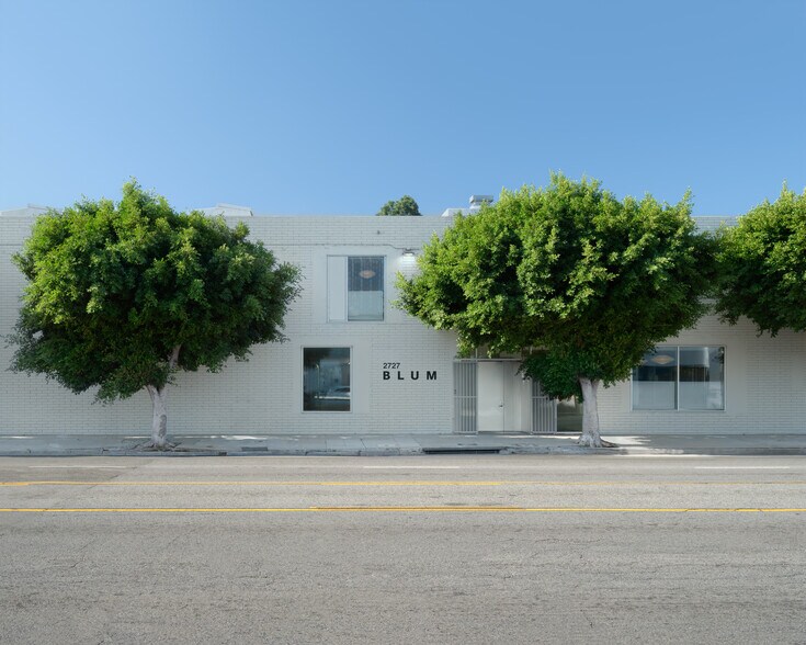 2723-2727 S La Cienega Blvd, Los Angeles, CA à vendre - Photo du bâtiment - Image 1 de 8