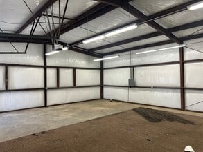 6709 Wayne Dr, North Little Rock, AR for lease Interior Photo- Image 2 of 4