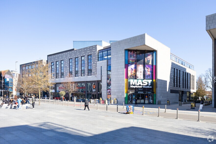 144-152 Above Bar St, Southampton à vendre - Photo principale - Image 1 de 11
