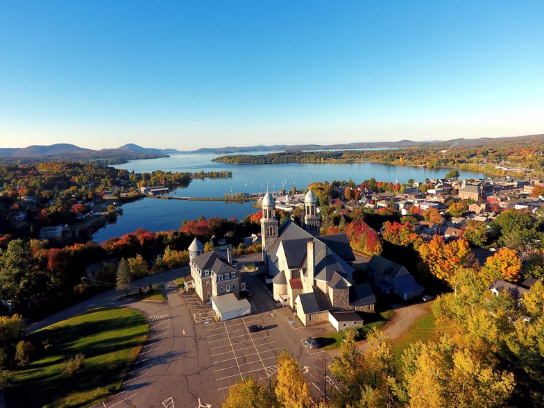 119 Clermont Ter, Newport, VT à vendre - Photo principale - Image 1 de 1