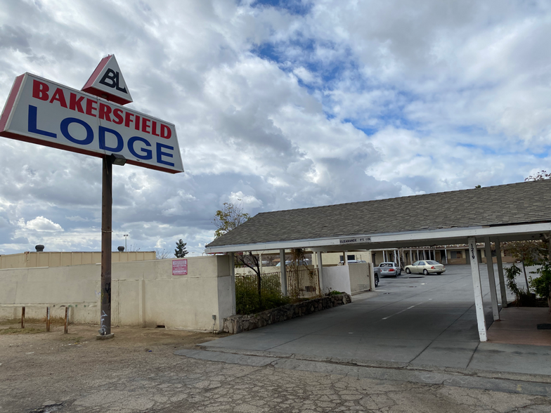 1219 S Union Ave, Bakersfield, CA for sale - Primary Photo - Image 1 of 1