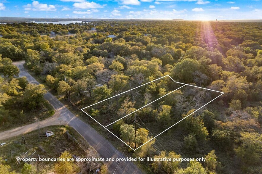 TBD Valley East Lane, Granite Shoals, TX à vendre - Photo du bâtiment - Image 1 de 15