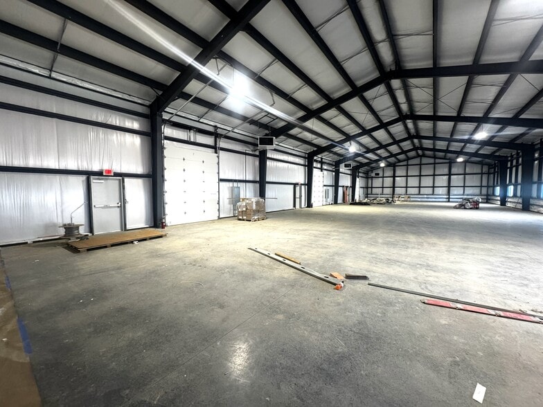 8343 Masters Rd, Indianapolis, IN for lease - Building Photo - Image 3 of 4
