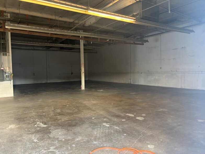 515-517 W Imperial Hwy, La Habra, CA for lease - Building Photo - Image 3 of 15