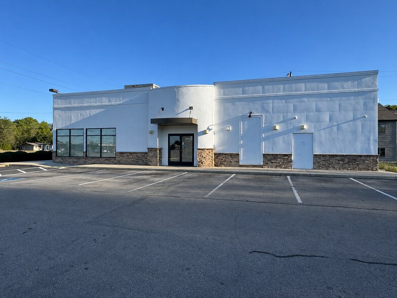 2136 6th Ave SE, Decatur, AL à vendre - Photo principale - Image 1 de 8