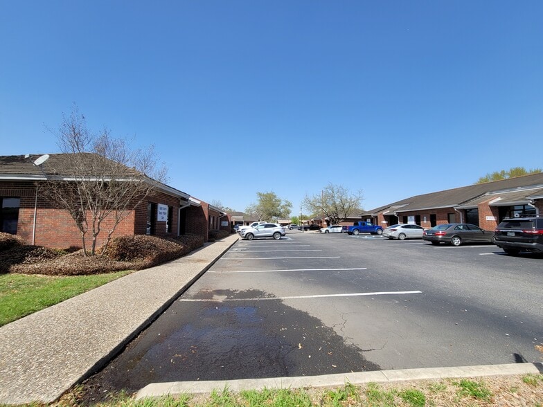 4025 E Southcross Blvd, San Antonio, TX à vendre - Photo du bâtiment - Image 2 de 16