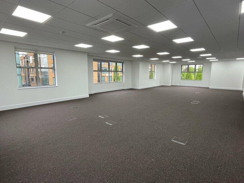 St Cloud Way, Maidenhead à louer - Photo intérieure - Image 3 de 9