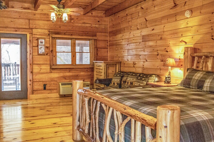 170 Rafter Rd, Tellico Plains, TN à vendre - Photo du bâtiment - Image 3 de 56