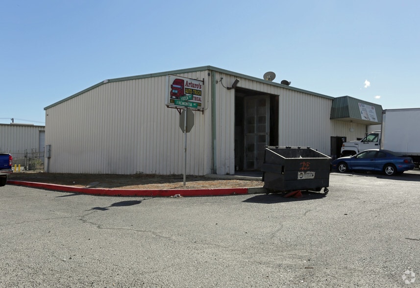 8265 Fremontia Ave, Fontana, CA for sale - Building Photo - Image 1 of 6