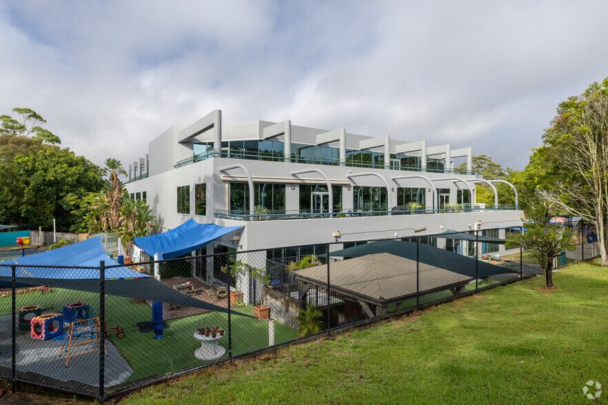24 Rodborough Rd Rd, Frenchs Forest à louer - Photo du bâtiment - Image 3 de 8
