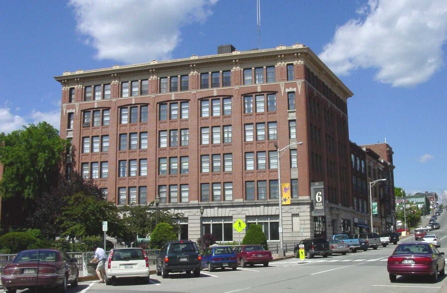 6 State St, Bangor, ME à louer - Photo du bâtiment - Image 1 de 1