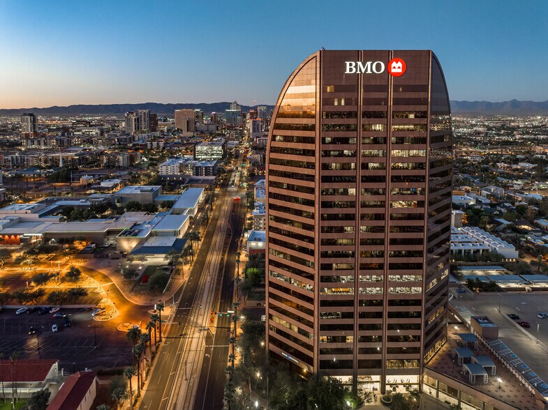 1850 N Central Ave, Phoenix, AZ à louer - Photo du bâtiment - Image 2 de 12