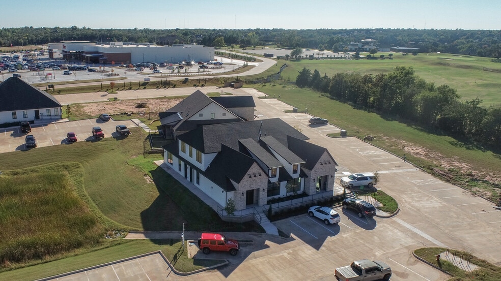 3165 N Sooner Rd, Edmond, OK for sale - Primary Photo - Image 1 of 38