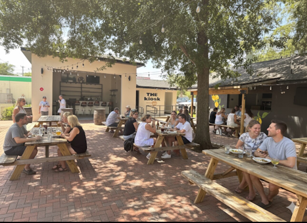 828 Highland Ave, Dunedin, FL à vendre Photo du bâtiment- Image 1 de 1