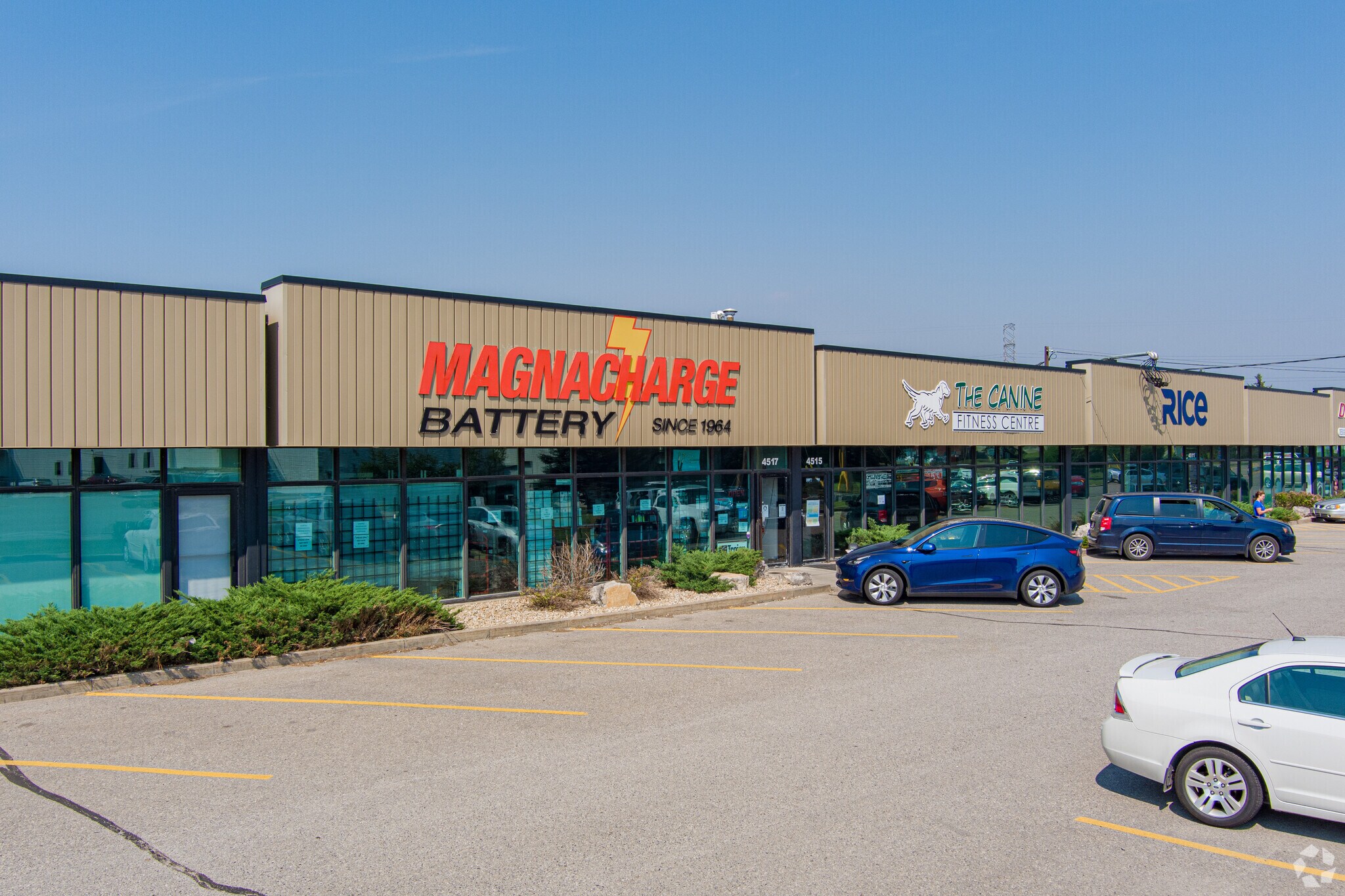 4509-4521 Manhattan Rd SE, Calgary, AB à louer Photo principale- Image 1 de 5