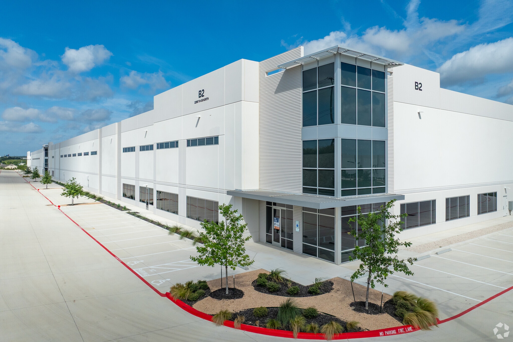 22867 IH-35, Schertz, TX for sale Primary Photo- Image 1 of 19